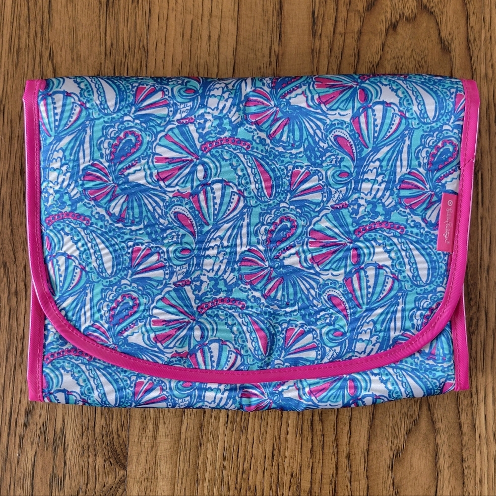 Lilly Pulitzer For Target Hanging Travel Case, My Fans Print Pink and Blue